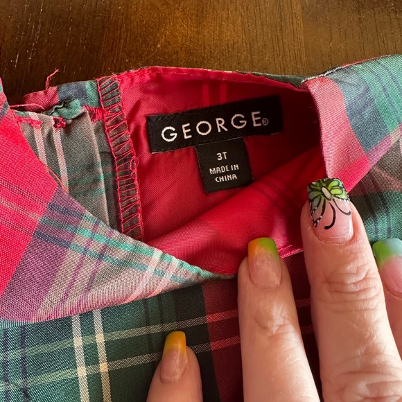 George red and green plaid dress. Size 3t - Picture 3 of 4